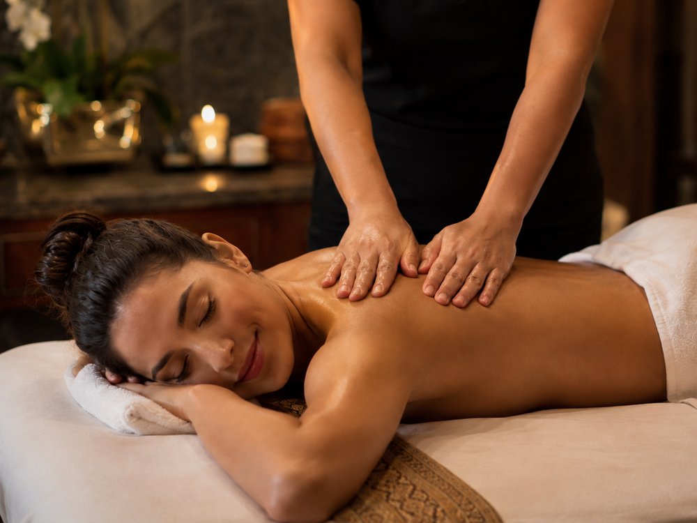 Massage therapy treatment at Advanced Spine & Injury Center